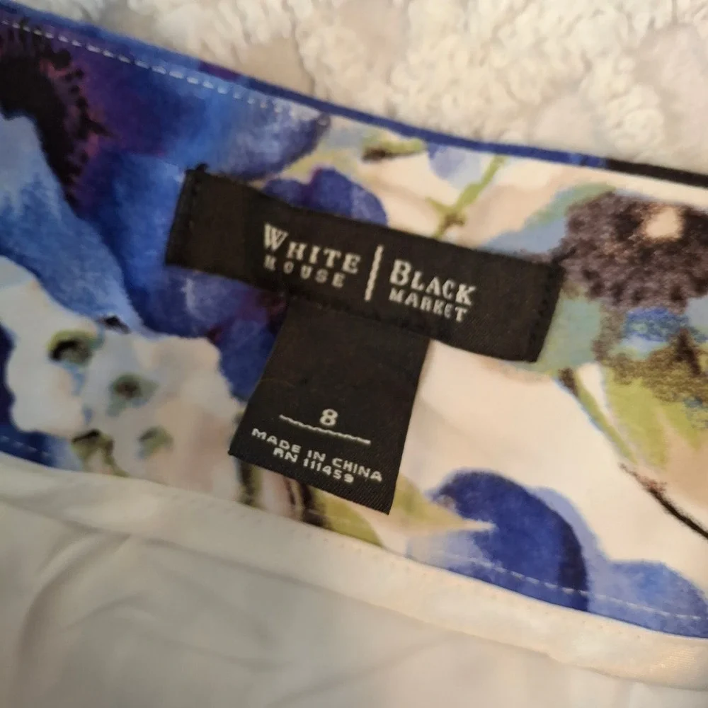 White House Black Market Women's Size 8 Floral Pleated Skirt Blue White Pockets